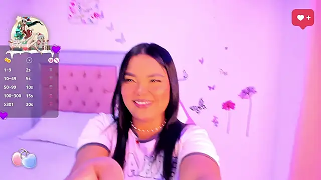 Snapshot of LaurinMonroe chatting on 12.20.24 LaurinMonroe online show from 12.20.24