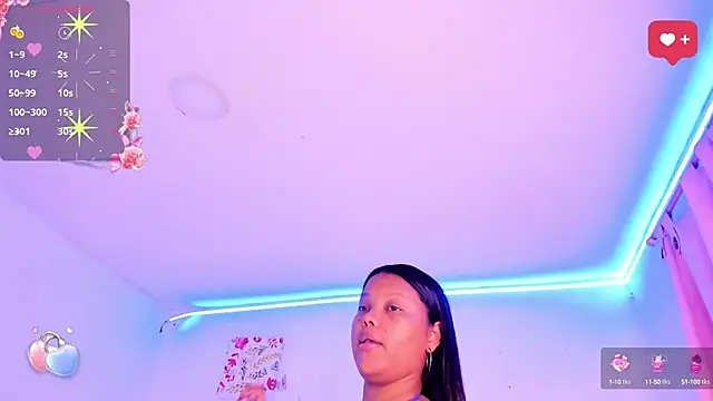 Snapshot of LaurinMonroe chatting on 01.23.25 LaurinMonroe online show from 01.23.25