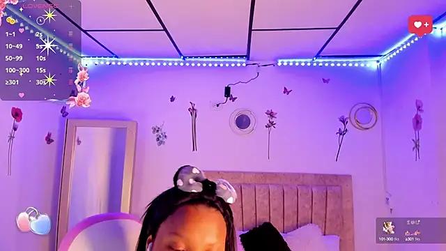 Snapshot of LaurinMonroe chatting on 03.13.25 LaurinMonroe online show from 03.13.25