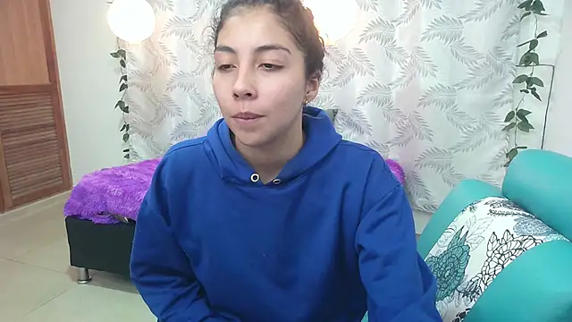 Snapshot of Mya_paris chatting on 12.27.24 Mya paris online show from 12.27.24