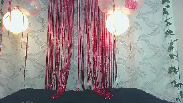 Snapshot of Mya_paris chatting on 02.15.25 Mya paris online show from 02.15.25