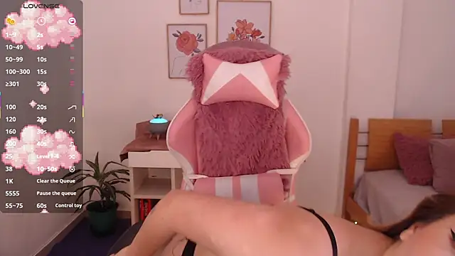 Dahlia  espresso online show from 02.16.26