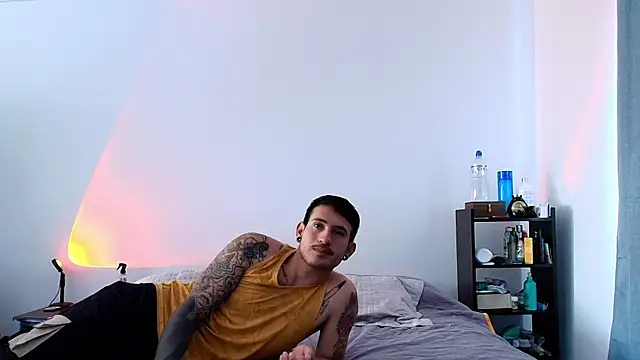 anika lowen02 online show from 12.10.24