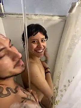 anika lowen02 online show from 01.16.25