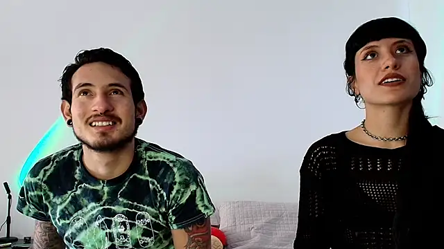 anika lowen02 online show from 01.23.25