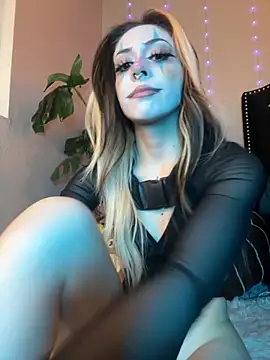 Snapshot of gorexchid chatting on 10.30.25 gorexchid online show from 10.30.25