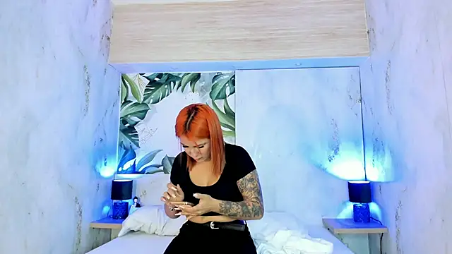 MelaniieRoux online show from 05.04.26