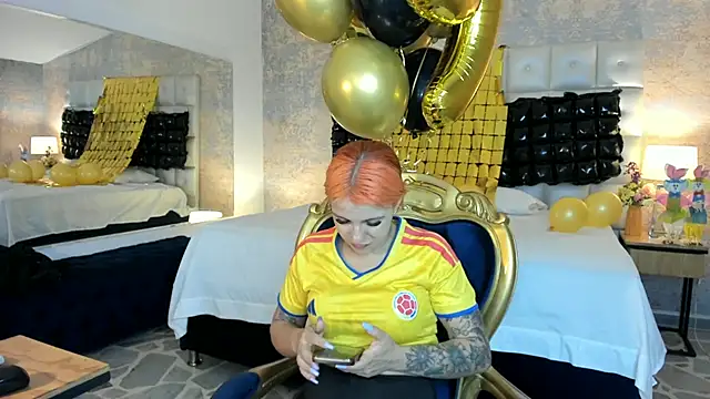 MelaniieRoux online show from 06.07.26