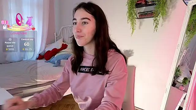 Belle Via online show from 09.08.25