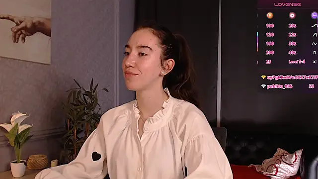 Snapshot of Belle_Via chatting on 07.28.26 Belle Via online show from 07.28.26