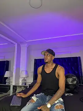 Snapshot of AaronCruz_ chatting on 02.26.26 AaronCruz online show from 02.26.26