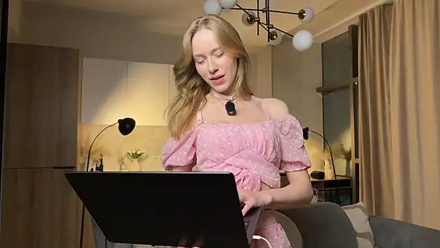 PollyAgata online show from 07.01.26