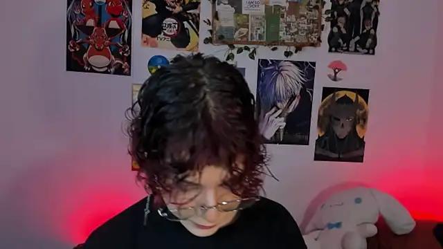 Snapshot of Max_lover1 chatting on 12.22.25 Max lover1 online show from 12.22.25