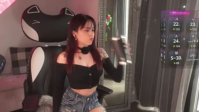 Snapshot of Mysticxkitty chatting on 02.03.25 Mysticxkitty online show from 02.03.25