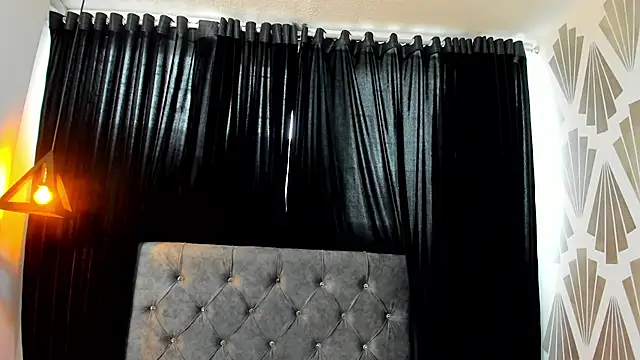 Snapshot of JulessCornett chatting on 03.14.25 JulessCornett online show from 03.14.25