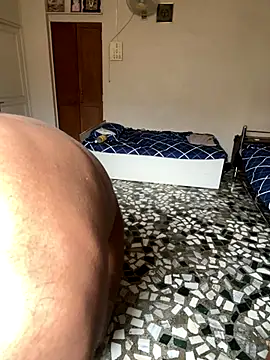 Snapshot of wild_x_predator chatting on 10.25.25 wild x predator online show from 10.25.25