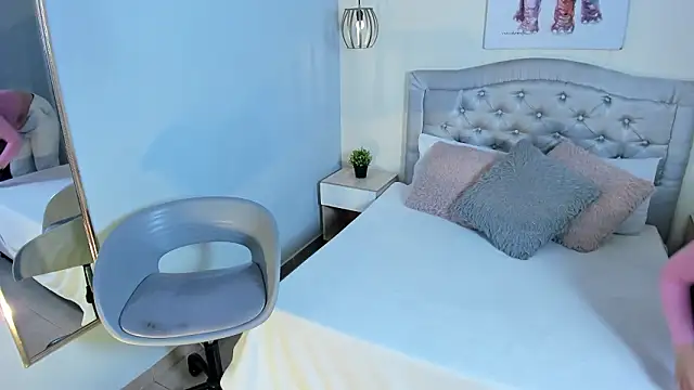 Snapshot of escarleth__ chatting on 02.02.26 escarleth online show from 02.02.26