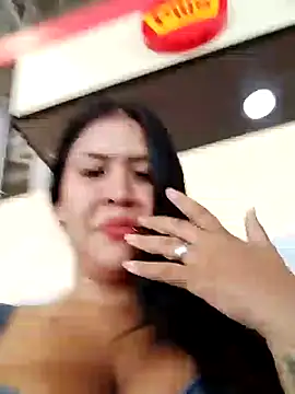 Snapshot of Miia_grand chatting on 12.18.24 Miia grand online show from 12.18.24