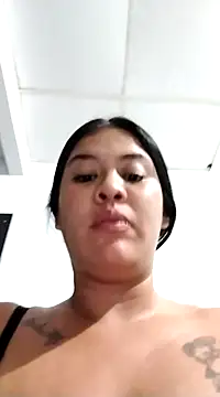 Snapshot of Miia_grand chatting on 12.20.24 Miia grand online show from 12.20.24