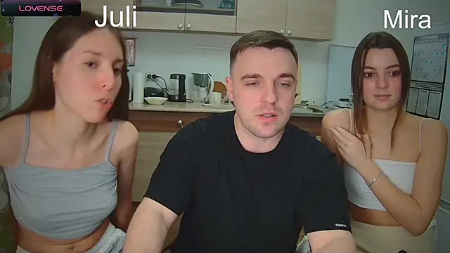 fcjuicy pussy online show from 02.12.25