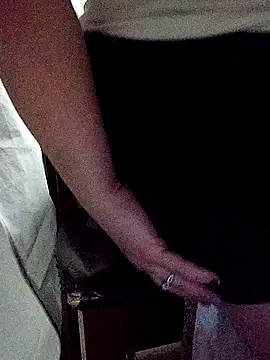 lilbishmiss online show from 10.20.25