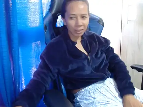 Snapshot of Erotic_latina chatting on 09.23.25 Erotic latina online show from 09.23.25
