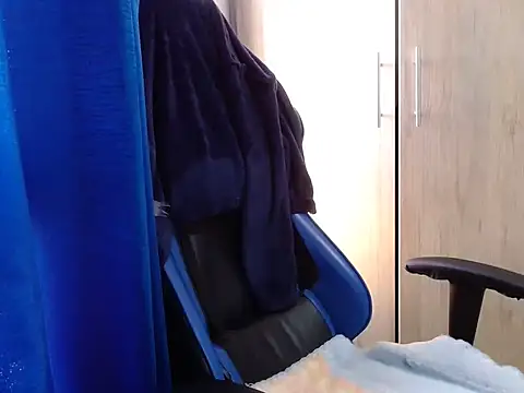 Snapshot of Erotic_latina chatting on 10.05.25 Erotic latina online show from 10.05.25