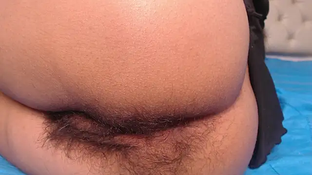 Snapshot of isabella_jazz chatting on 12.21.25 isabella jazz online show from 12.21.25