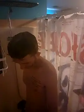 Snapshot of MysteriousFire23 chatting on 12.18.25 MysteriousFire23 online show from 12.18.25