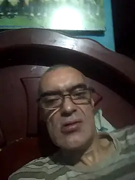 Snapshot of hugosafado333 chatting on 12.16.24 hugosafado333 online show from 12.16.24