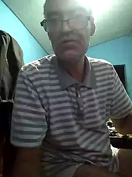 Snapshot of hugosafado333 chatting on 01.16.25 hugosafado333 online show from 01.16.25