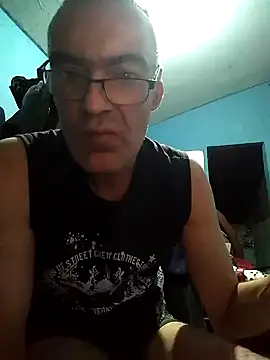 Snapshot of hugosafado333 chatting on 02.26.25 hugosafado333 online show from 02.26.25