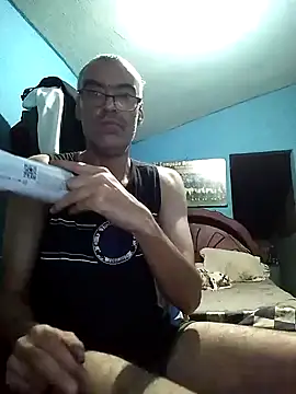 Snapshot of hugosafado333 chatting on 02.28.25 hugosafado333 online show from 02.28.25