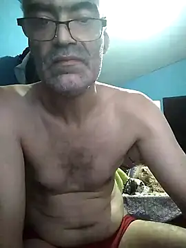 Snapshot of hugosafado333 chatting on 03.14.25 hugosafado333 online show from 03.14.25