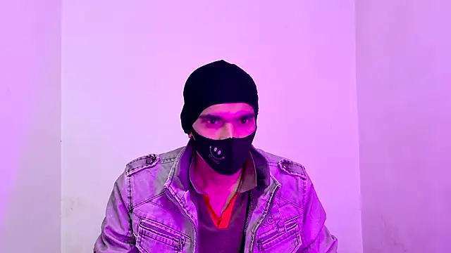 Snapshot of Habibi_big_b chatting on 12.14.25 Habibi big b online show from 12.14.25