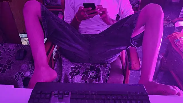 Snapshot of Habibi_big_b chatting on 07.17.26 Habibi big b online show from 07.17.26