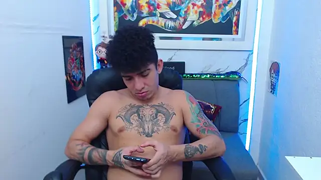 targuerian22 online show from 10.30.25