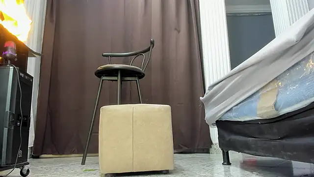 Snapshot of isa_lancaster chatting on 03.12.25 isa lancaster online show from 03.12.25