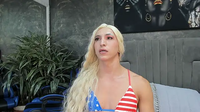 Snapshot of isa_lancaster chatting on 09.27.25 isa lancaster online show from 09.27.25