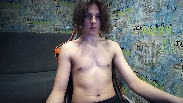 Snapshot of sweet_lucifer666 chatting on 03.17.25 sweet lucifer666 online show from 03.17.25