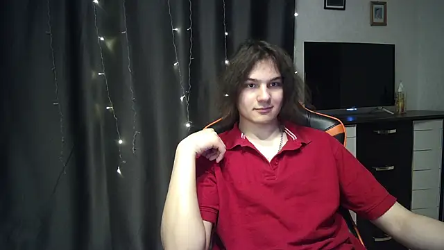 Snapshot of sweet_lucifer666 chatting on 03.19.25 sweet lucifer666 online show from 03.19.25