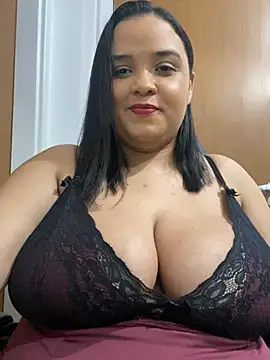 Snapshot of MsSapphireRJ chatting on 01.20.25 MsSapphireRJ online show from 01.20.25