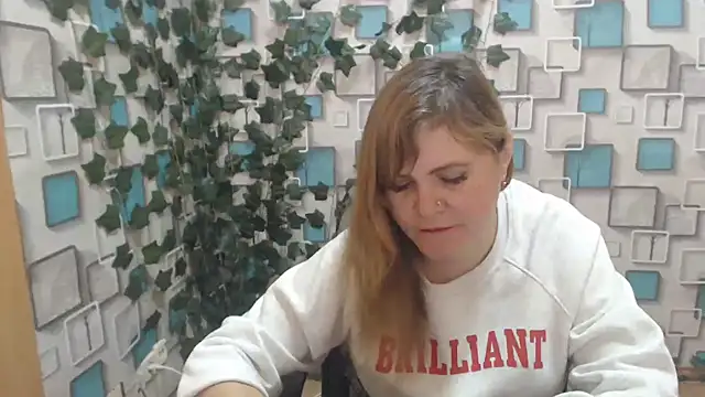 Snapshot of DaniellaKiss chatting on 03.13.25 DaniellaKiss online show from 03.13.25