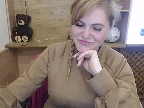 DaniellaKiss online show from 04.30.26
