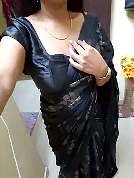 Snapshot of Roja-Telugu777 chatting on 02.04.25 Roja-Telugu777 online show from 02.04.25