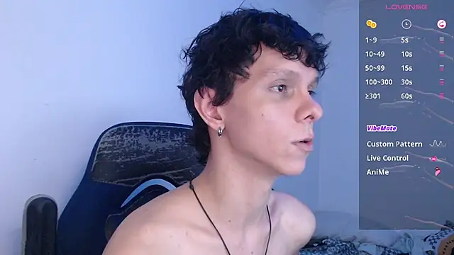 Snapshot of bryamado69 chatting on 05.19.26 bryamado69 online show from 05.19.26