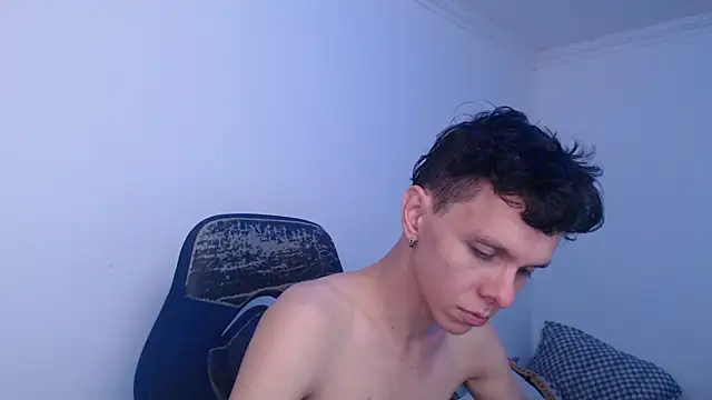 Snapshot of bryamado69 chatting on 06.14.26 bryamado69 online show from 06.14.26