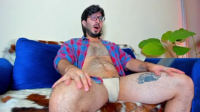 Snapshot of Ackerman_Eren_ chatting on 02.15.25 Ackerman Eren online show from 02.15.25