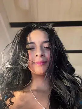 Laura fernandezII online show from 02.12.25