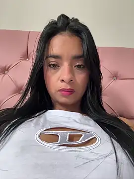 Laura fernandezII online show from 03.10.25